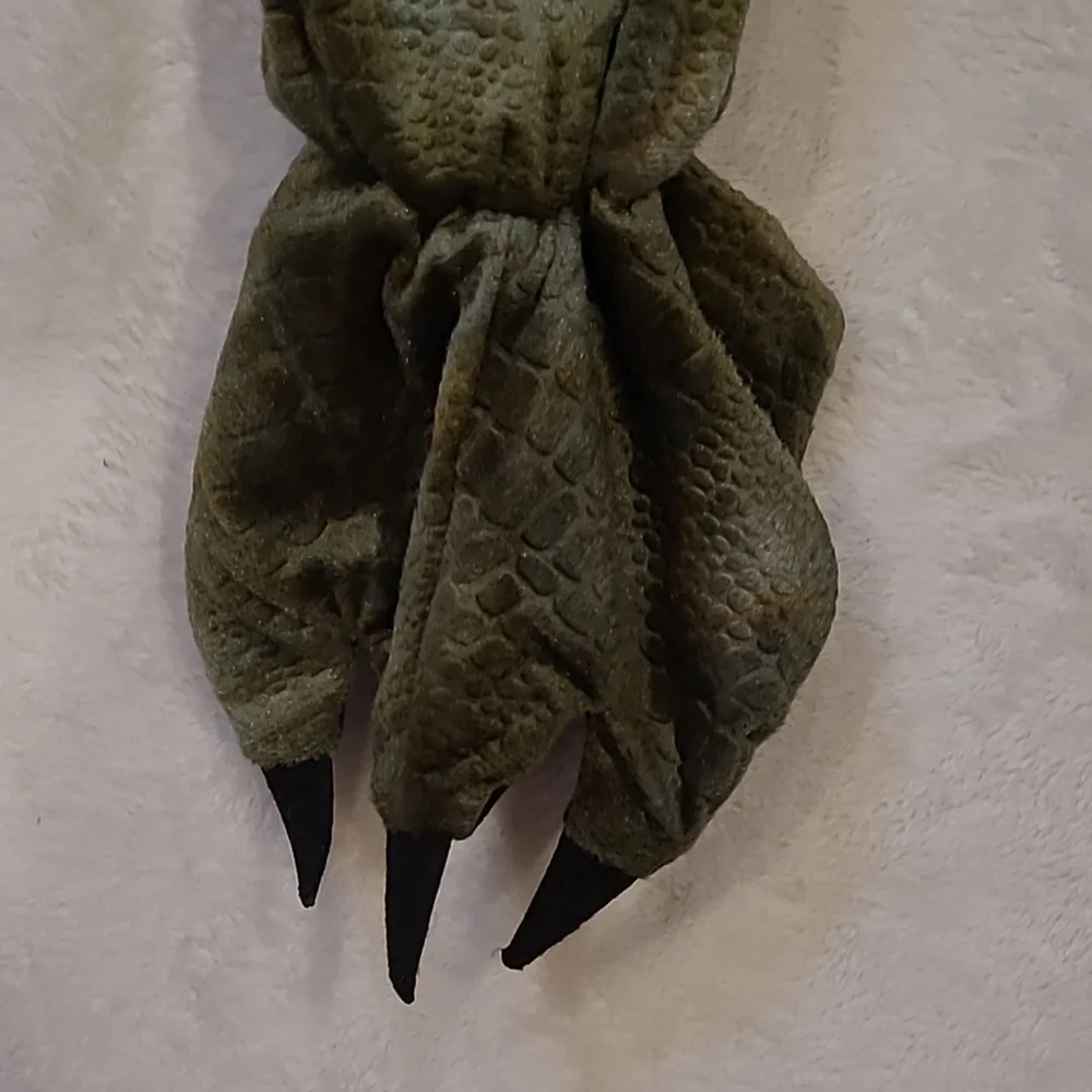 Dinosaur Or Dragon Costume Child XS 4/6?